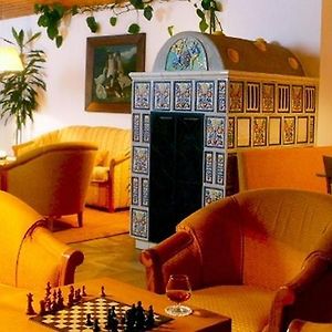 Standard Zimmer mit Kingsize-Bett